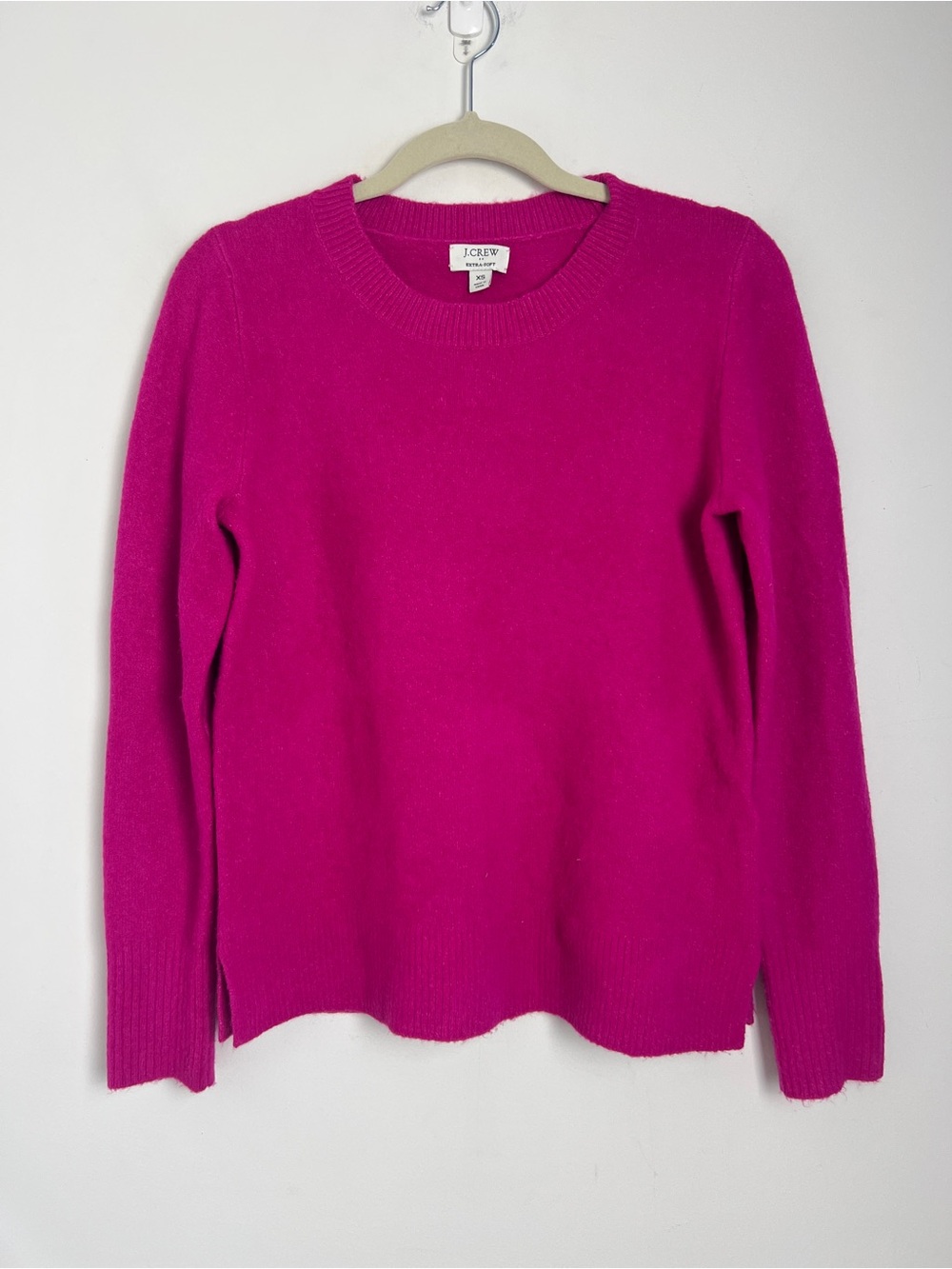 J. Crew Factory Women's XS Magenta Crewneck Sweater‎ In Extra-Soft Yarn